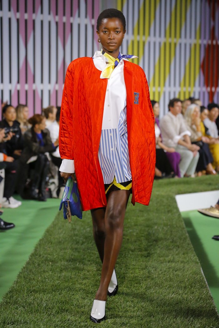 Коллекция Эскада Весна лето 2019