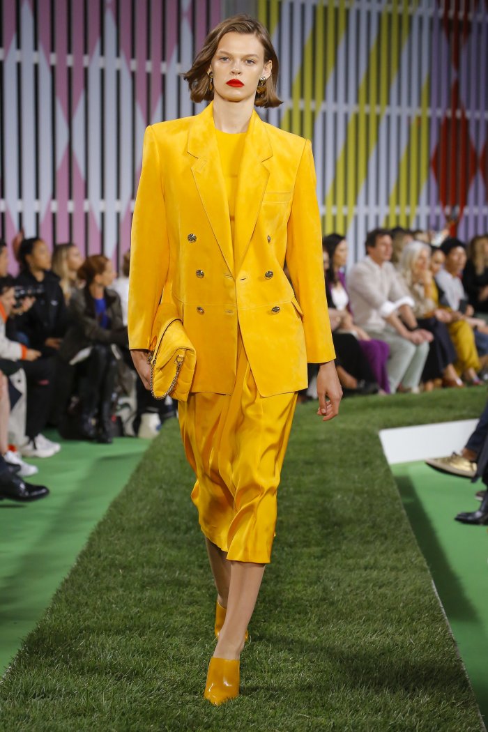 Коллекция Эскада Весна лето 2019