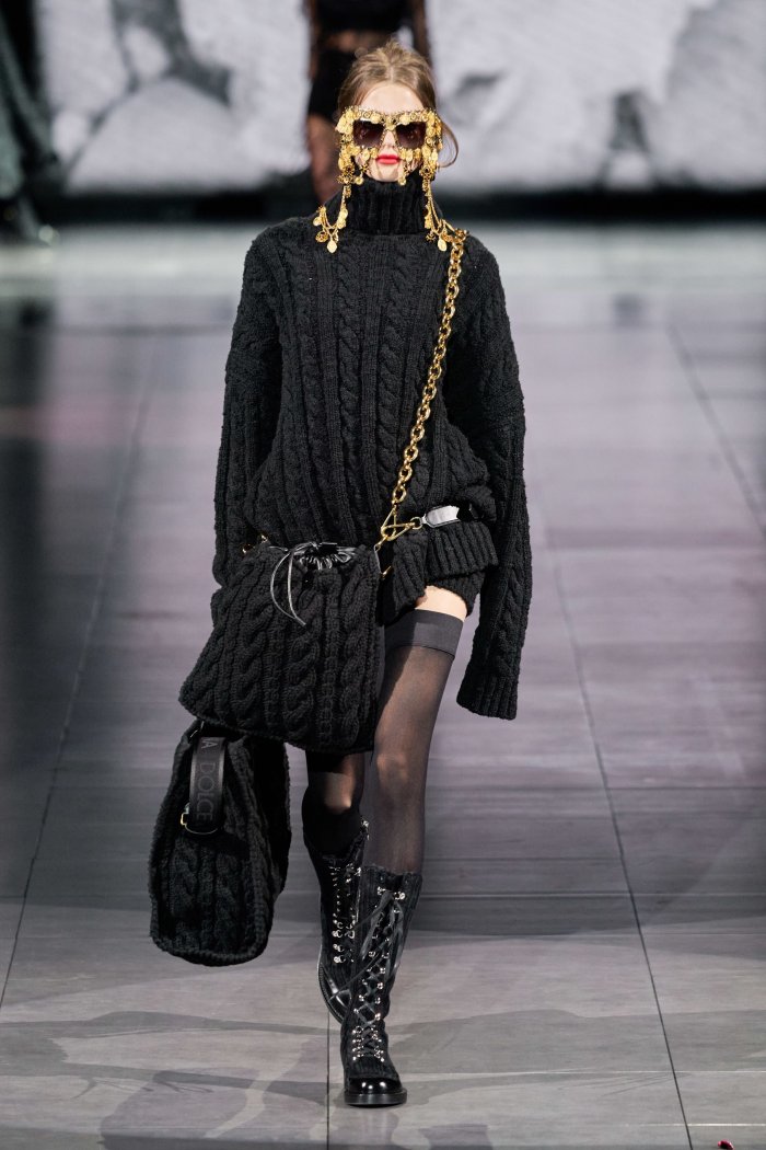 Шишкова на показе Филип Плейн