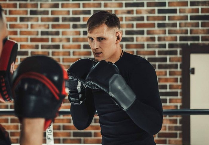 Александр Волков боец