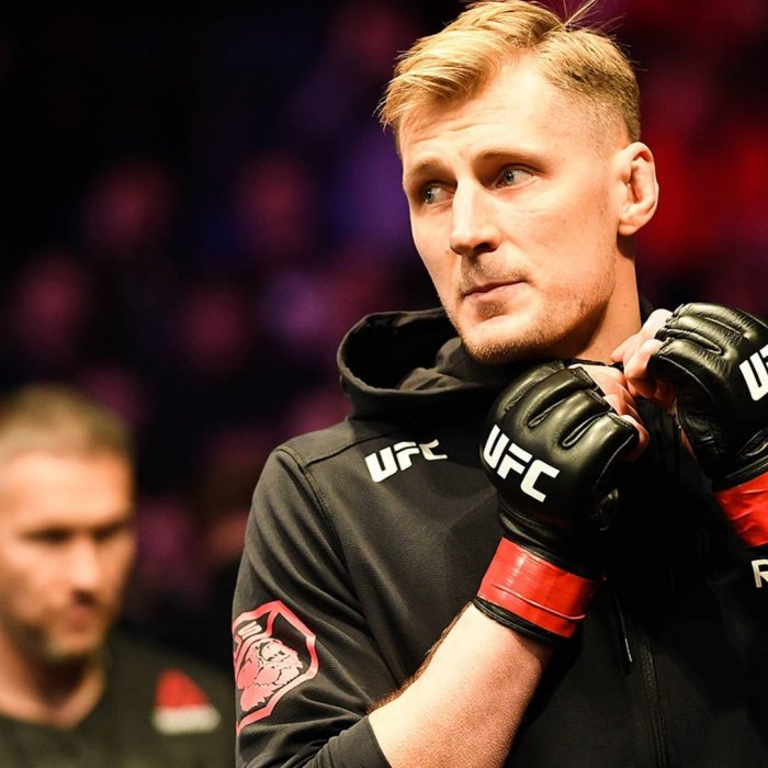 Александр Волков UFC