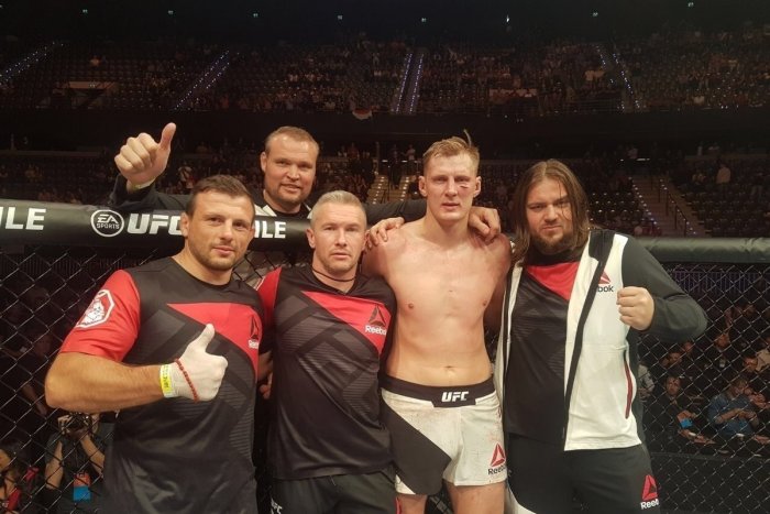 Александр Волков ММА