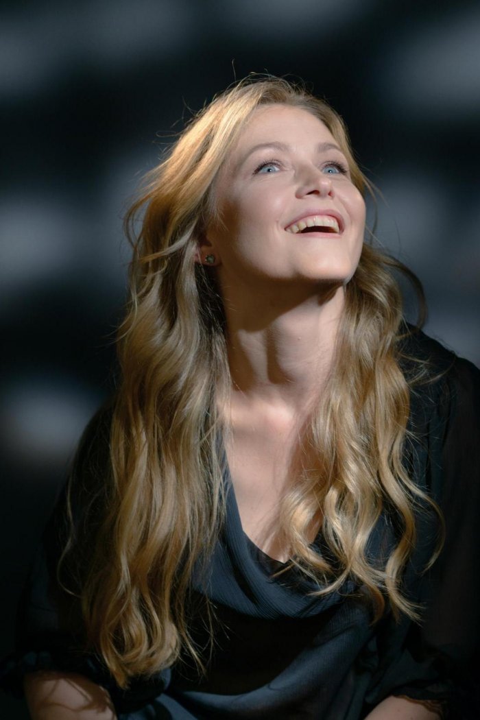 Эвелина Болгова