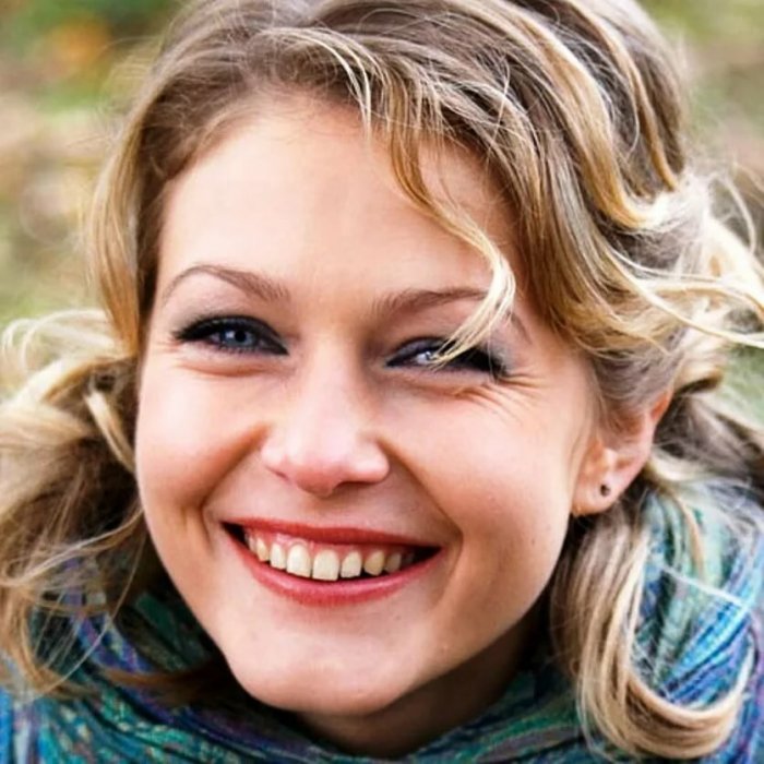 Актриса Эльвира Болгова