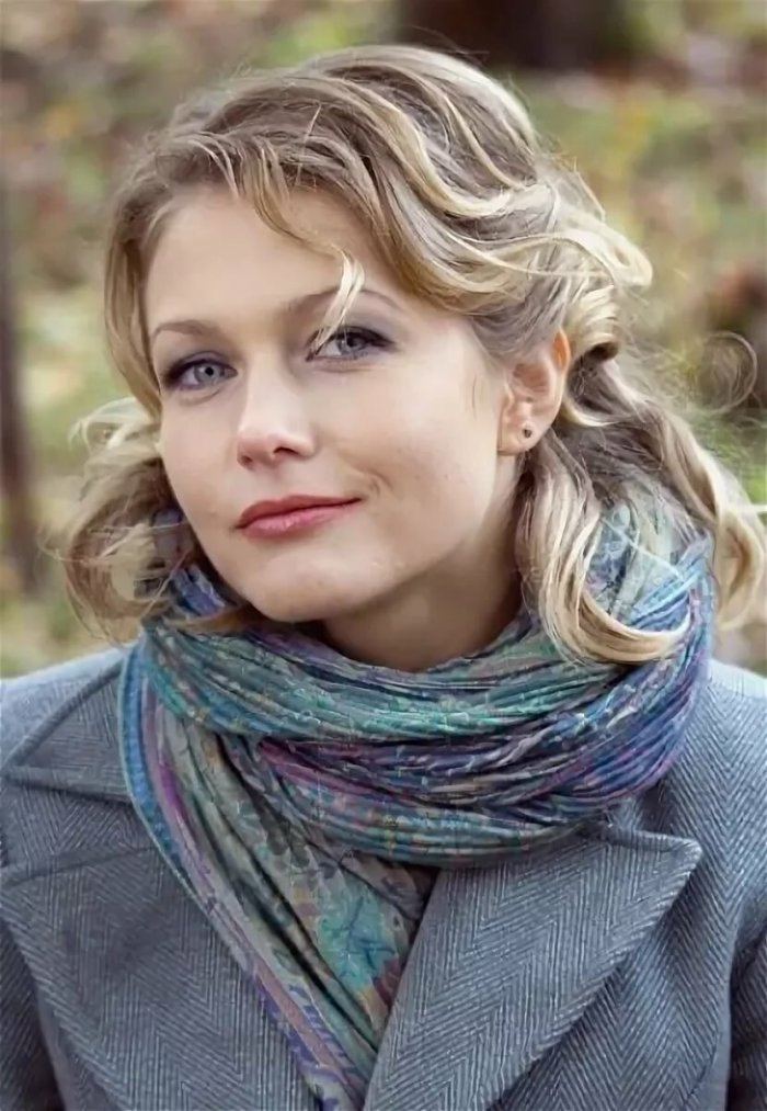 Актриса Эля Болгова