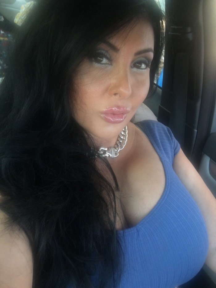 Jaylene Rio в белье