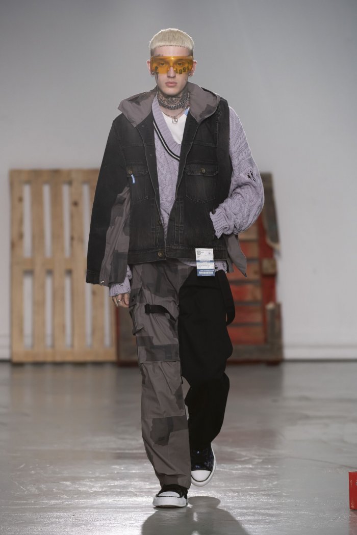 Maison Mihara Yasuhiro Осень-зима 2021/2022 Menswear (50 фото)