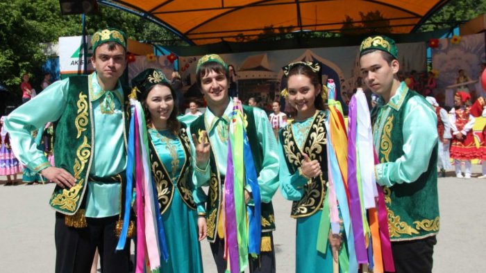 Национальный народ татары