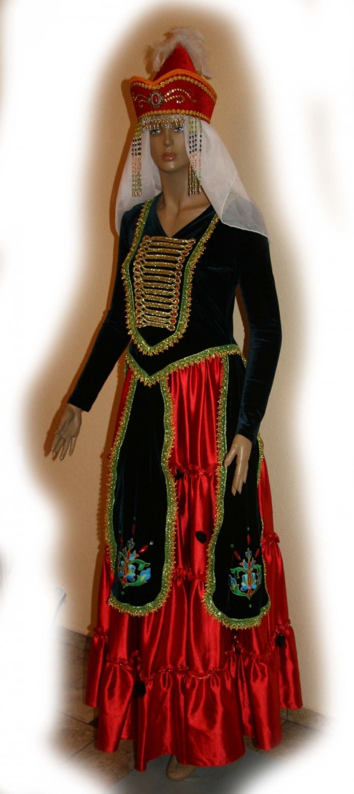 Национальный костюм астраханских татар