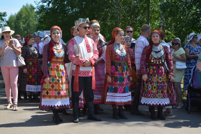 Удмуртия нац костюм