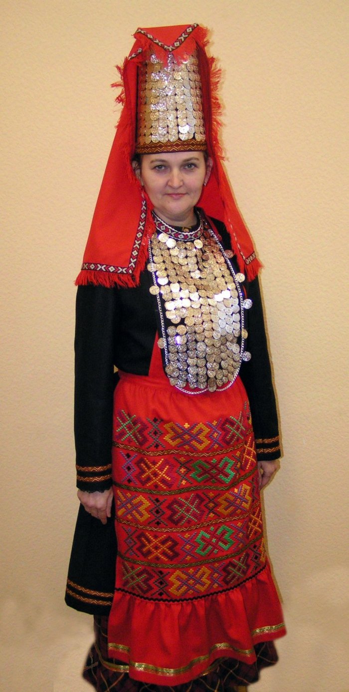 Удмуртский национальный головной убор айшон