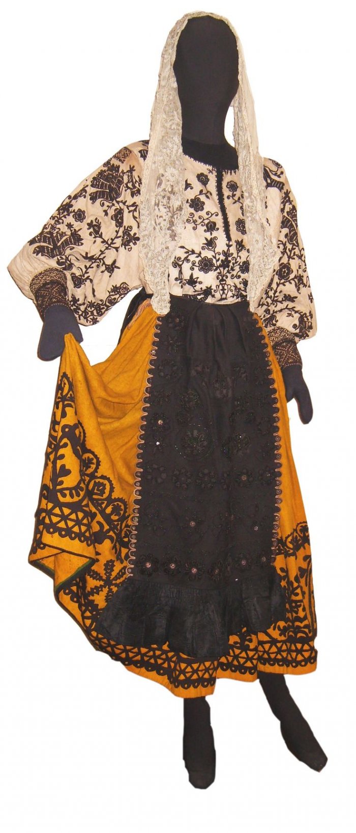 Испанский народный костюм женский