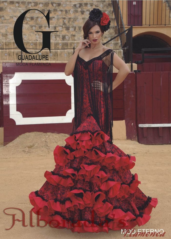 Испанские национальные платья женщины