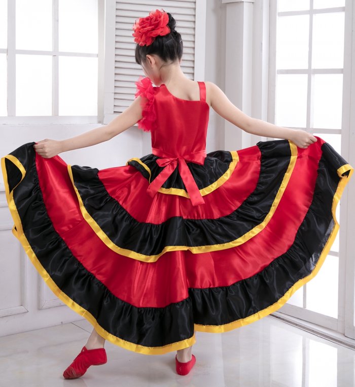 Танцовщицы фламенко головной убор