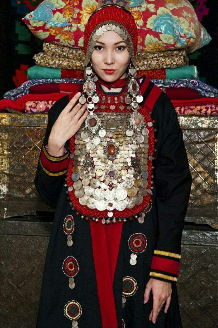 Национальный костюм Башкиров женский