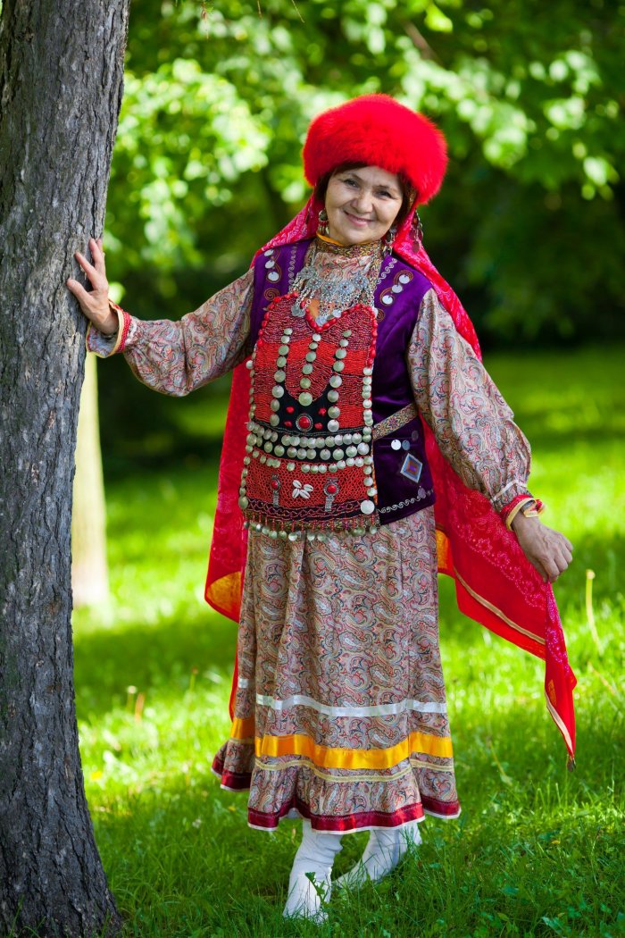 Как одеваются башкиры рисовать фото с зелёным желетом