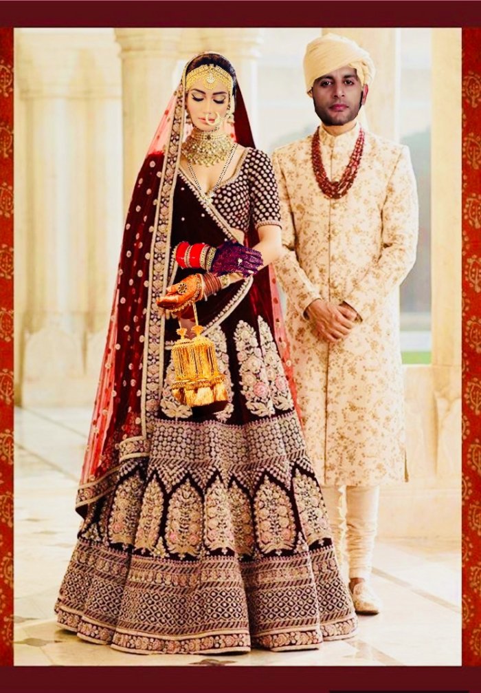 Люди в национальных костюмах Индия