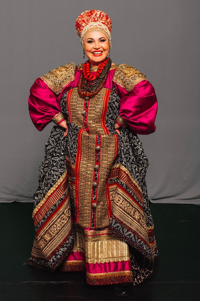 Разные народные костюмы