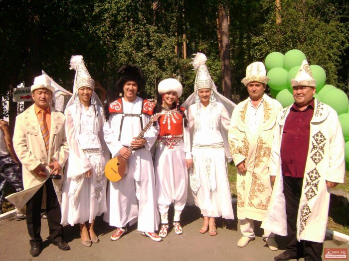 Национальный костюм Кыргызстана