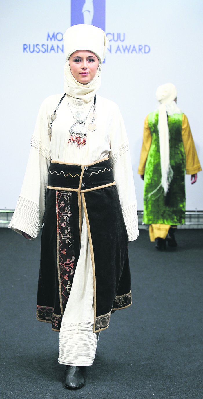 Традиционные исторические кыргызские платья