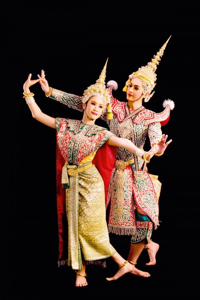 Исторический национальный женский костюм Тайланда