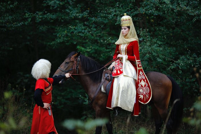 Адыгейцы национальный мужской костюм