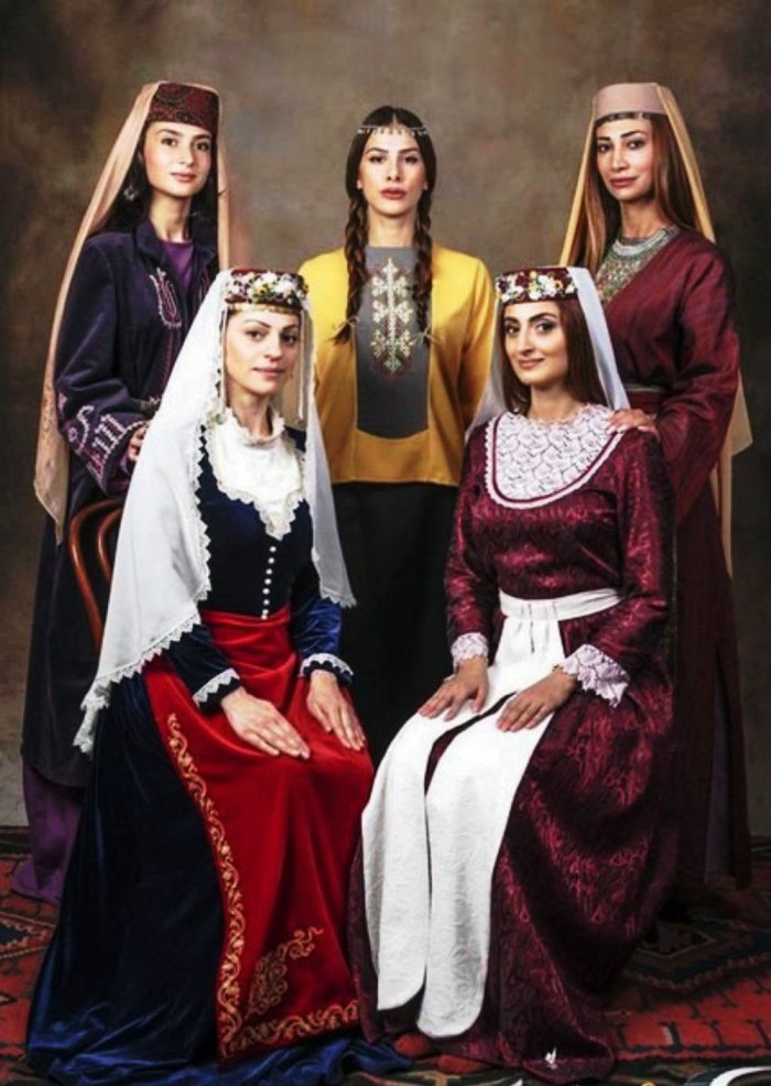 Армянский народный костюм