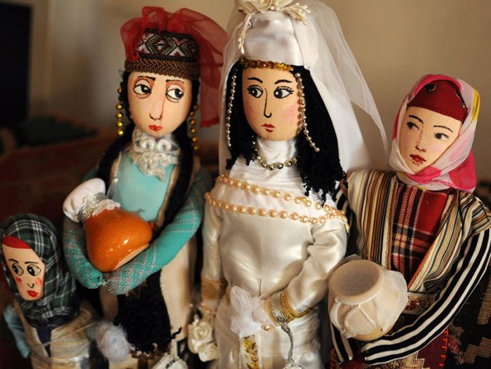 Армянский национальный костюм детский