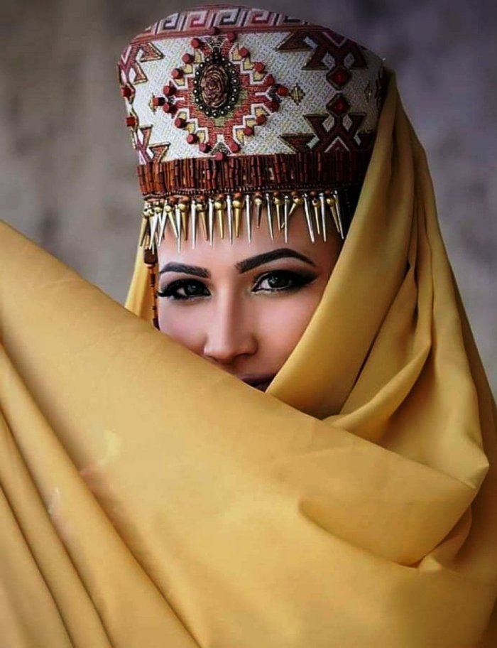 Армянский национальный костюм