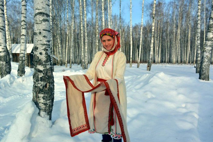 Марийская женская Национальная одежда