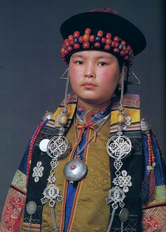 Бурятские национальные украшения