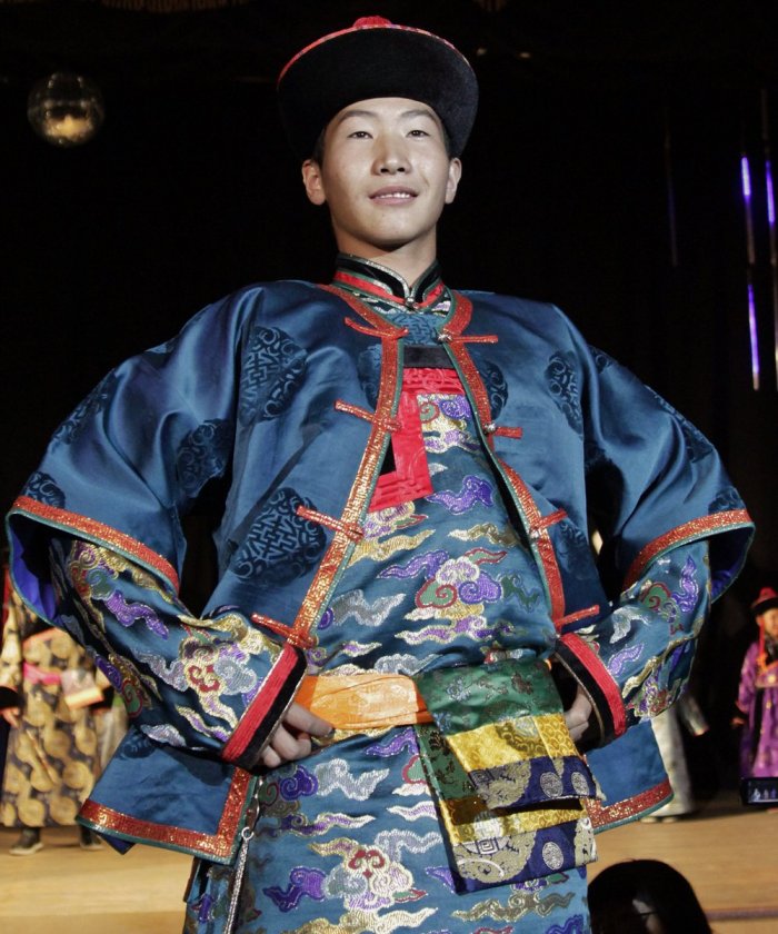 Бурятский дэгэл мужской