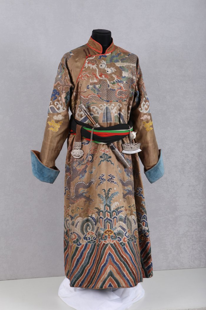 Бурятский дэгэл мужской