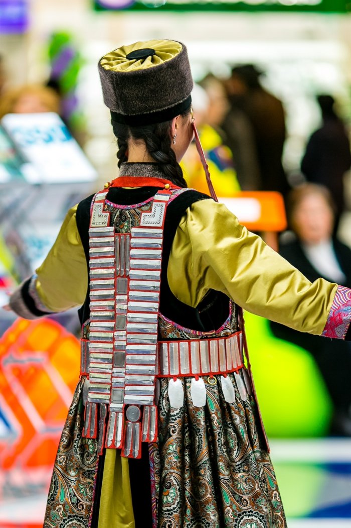 Бурятский костюм женский