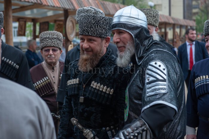 Национальная одежда чеченцев