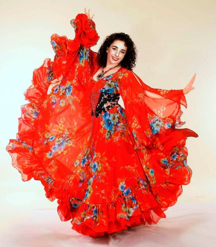 Цыганка карнавальный костюм батик