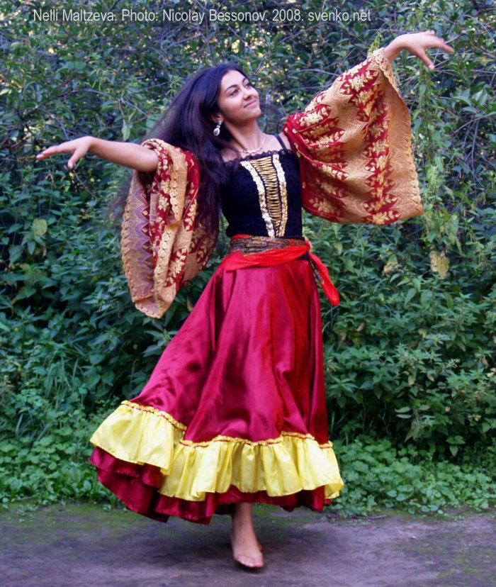 Цыганский костюм женский