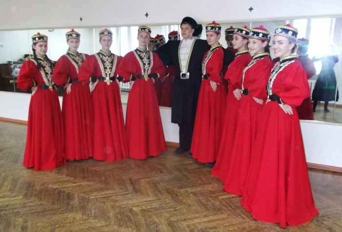 Народный костюм Калмыков