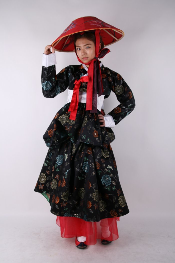 Традиционный костюм Южной Кореи