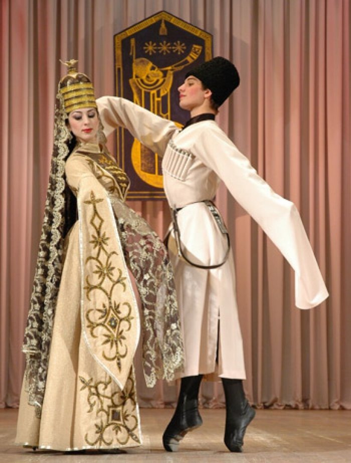 Народный костюм Черкесов