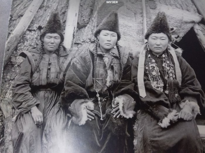 Костюм женский Тофалары