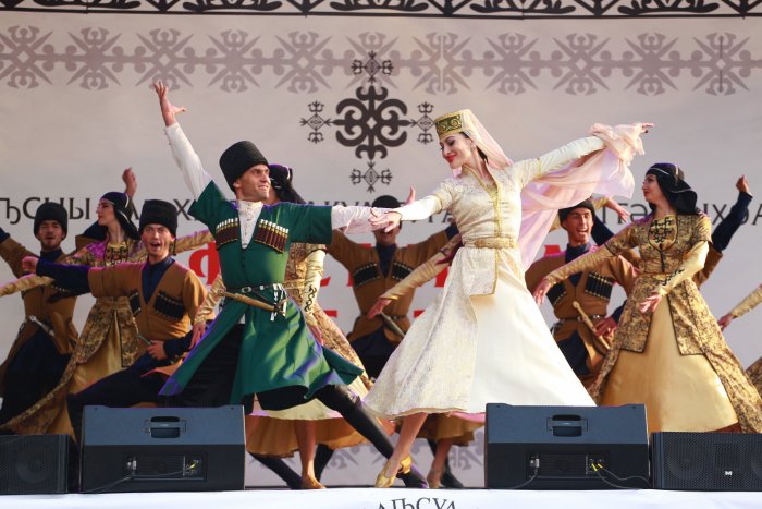 Черкесы Карачаево-Черкесская Республика