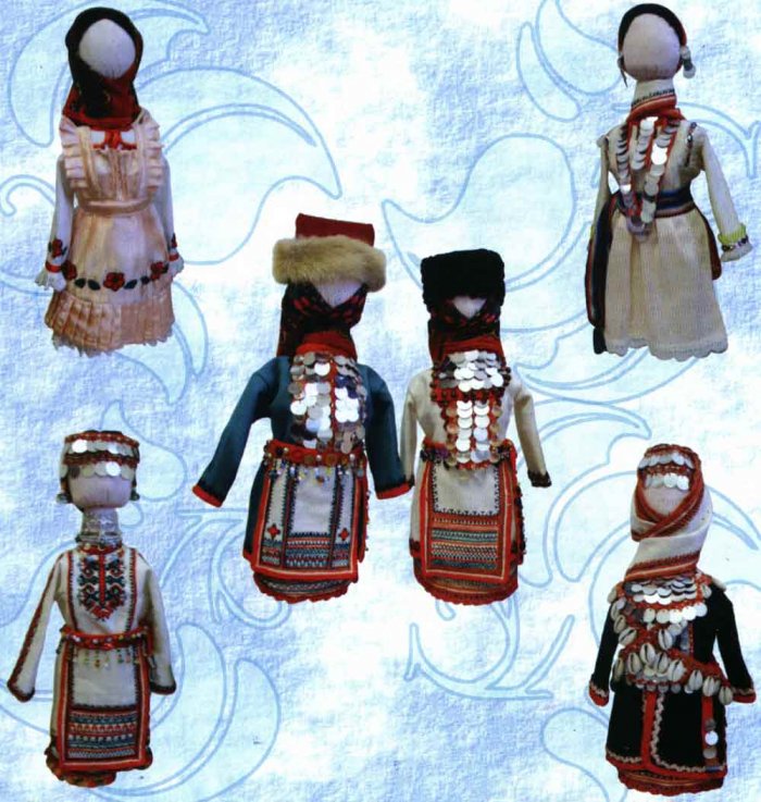 Кукла в марийском костюме