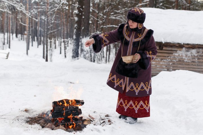 Традиционные шорские куклы