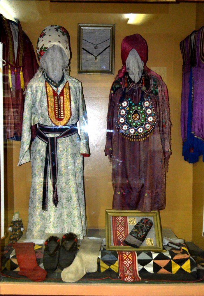 Национальные костюмы шорцев и телеутов