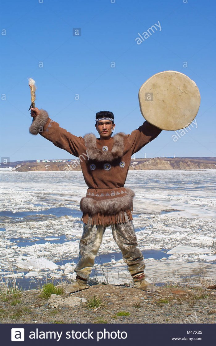 Чукчи с бубнами