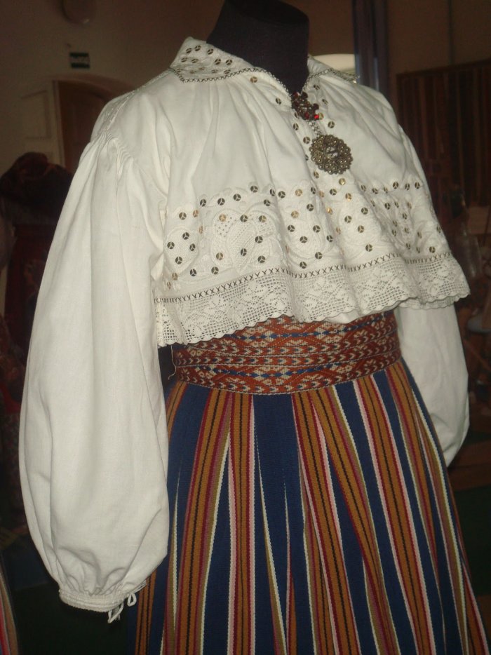 Эстонский народный костюм женский