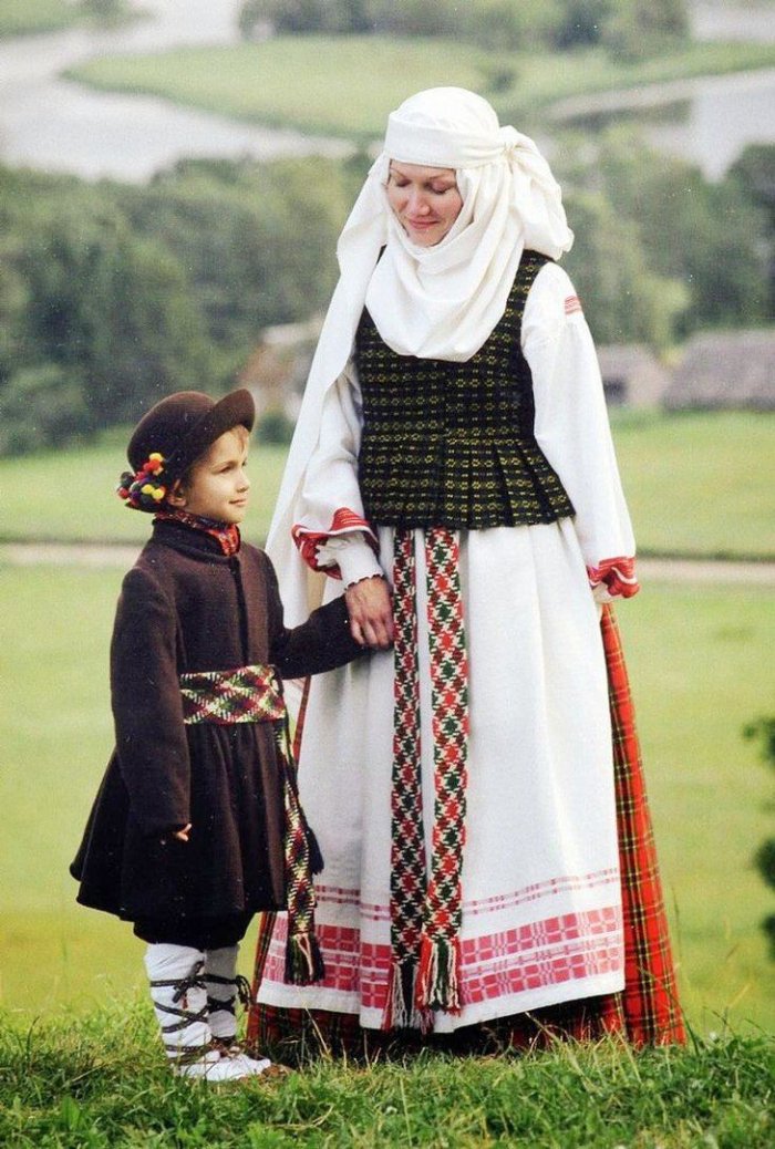 Народная одежда Литвы