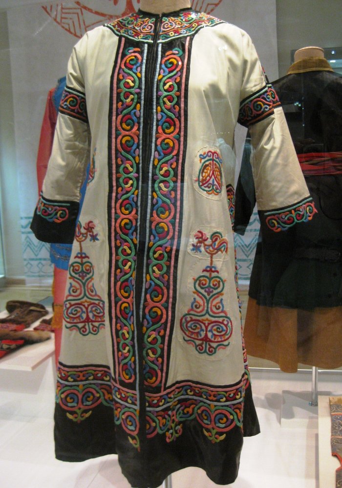 Костюм нанайцев