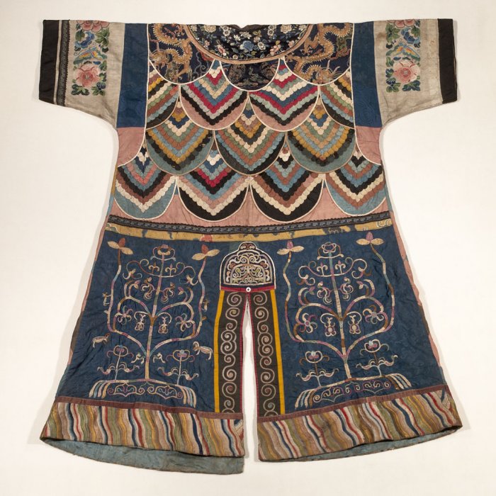 Элемент народного костюма нанайцев